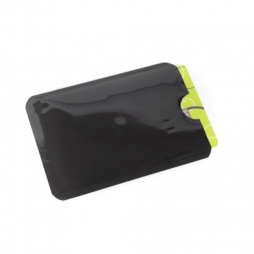 Ochranný obal v černé barvě pro bezkontaktní kartu blokující RFID a NFC signál
